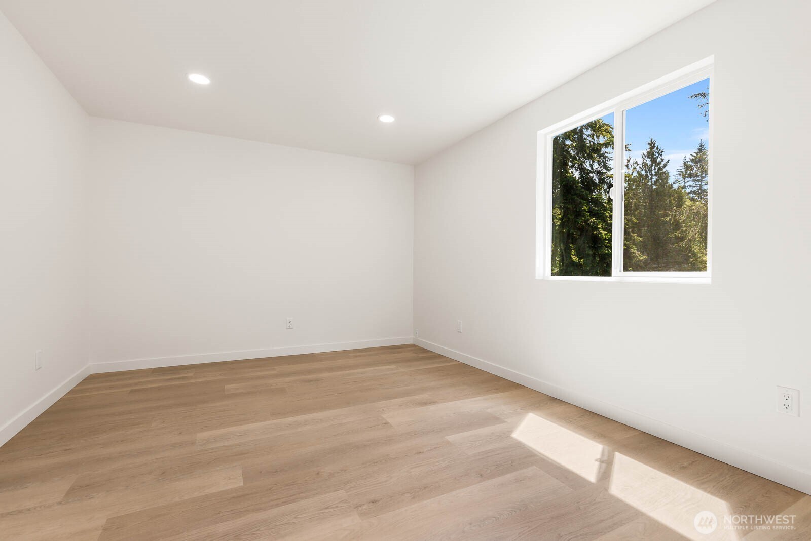 18103 81st St E Property Photo 33