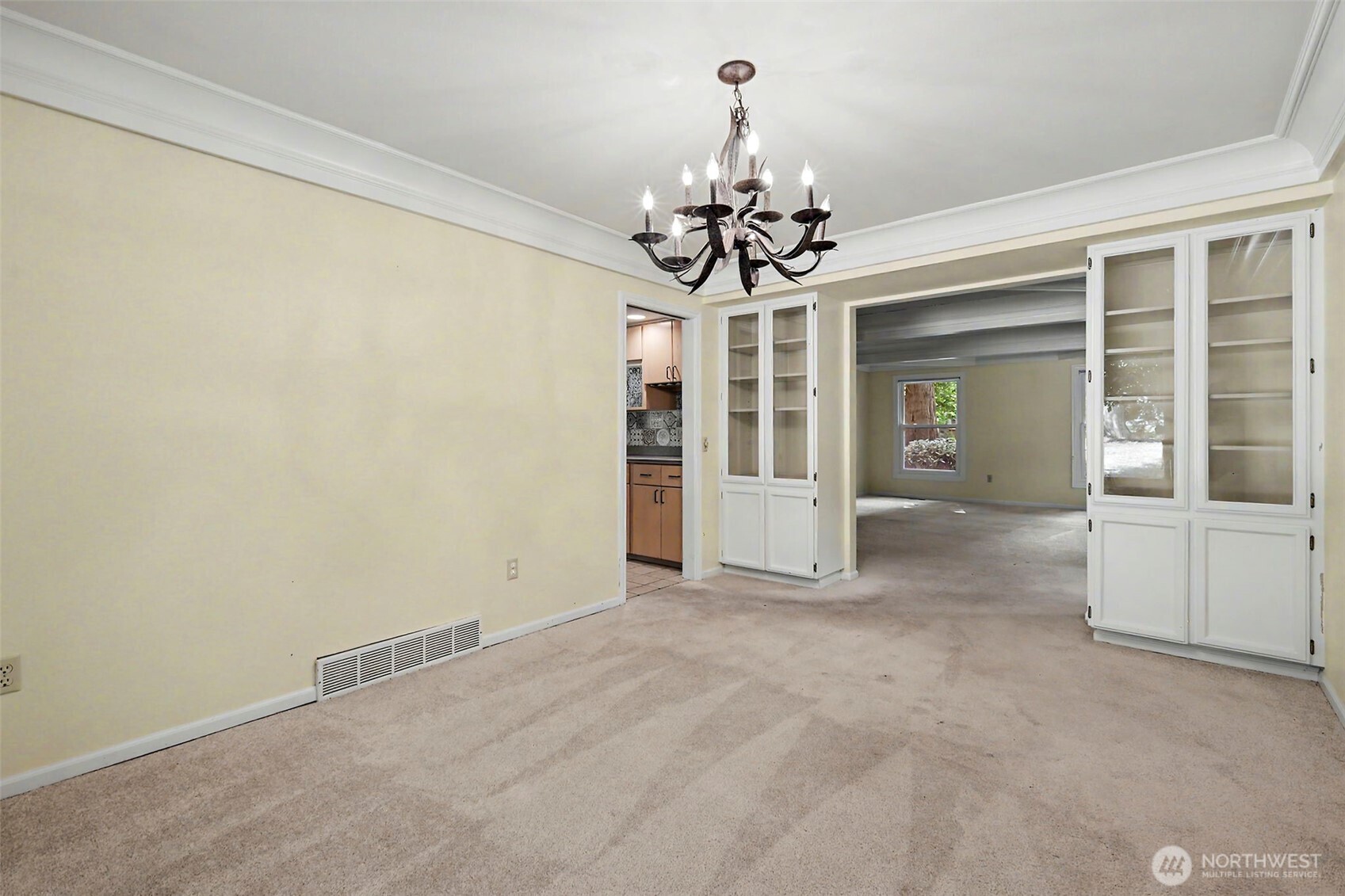 2235 Sahalee Drive Property Photo 3