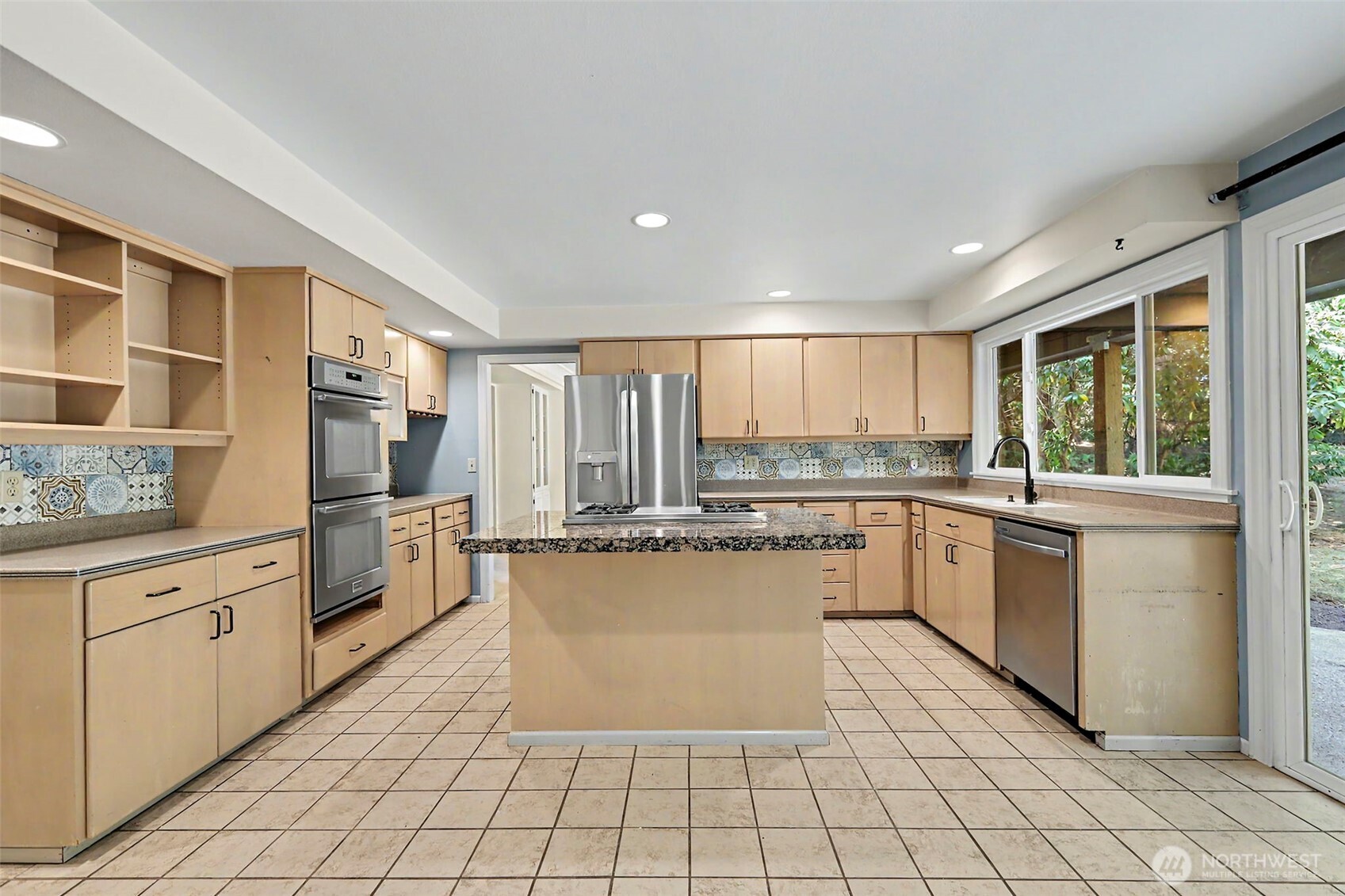 2235 Sahalee Drive Property Photo 4
