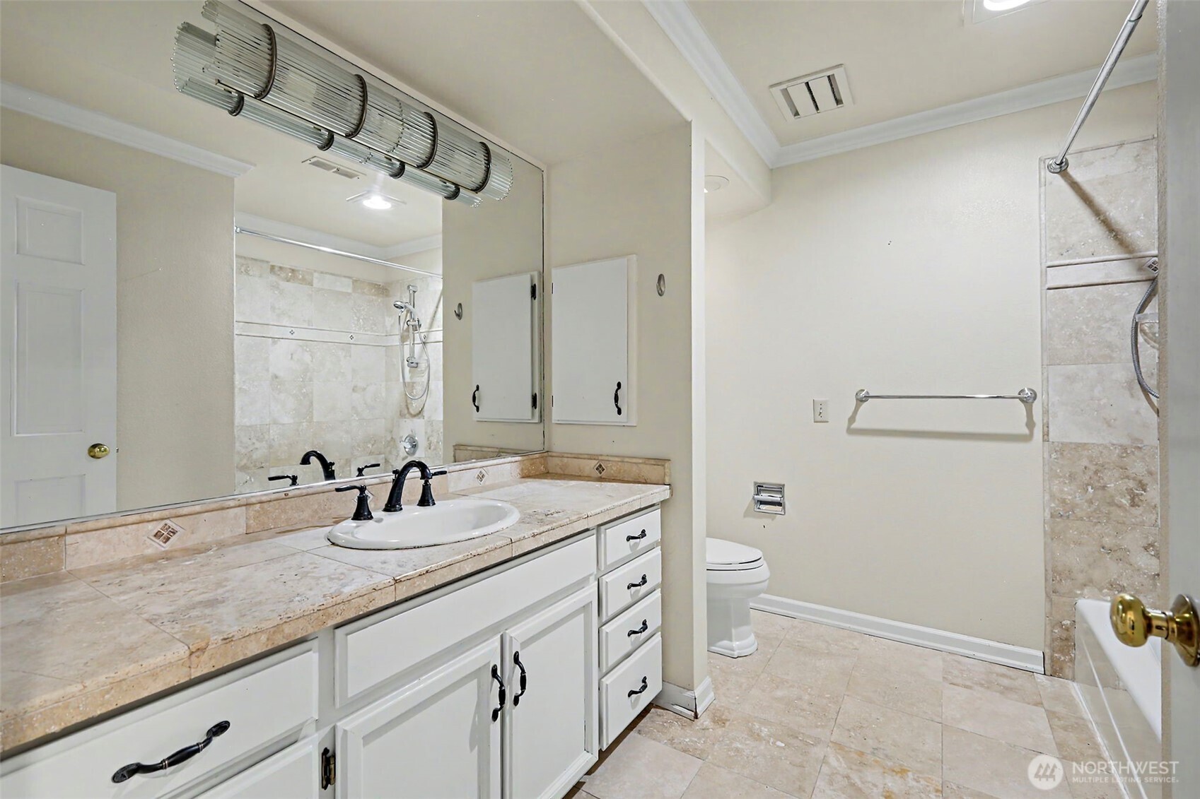 2235 Sahalee Drive Property Photo 7