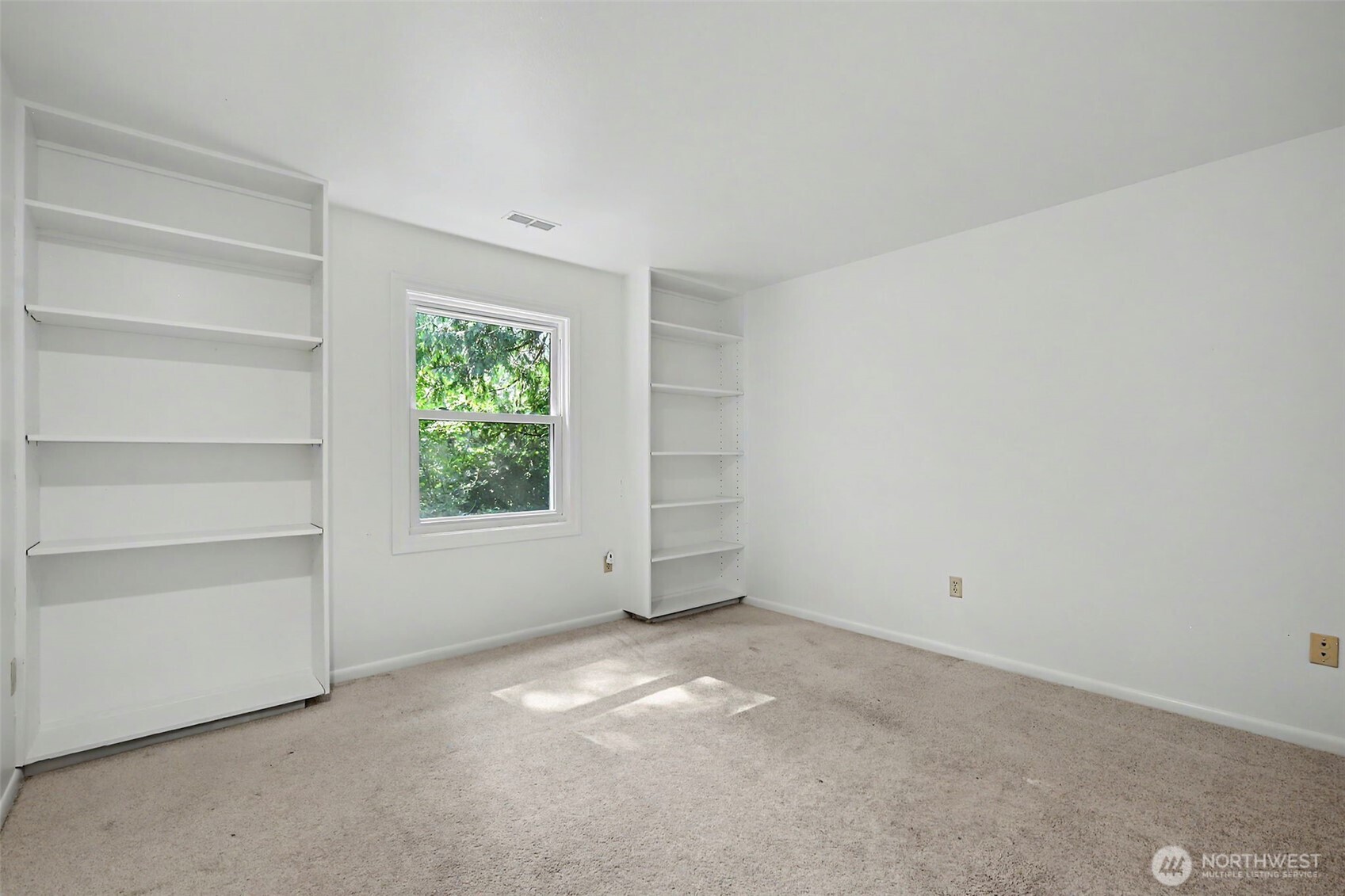 2235 Sahalee Drive Property Photo 8