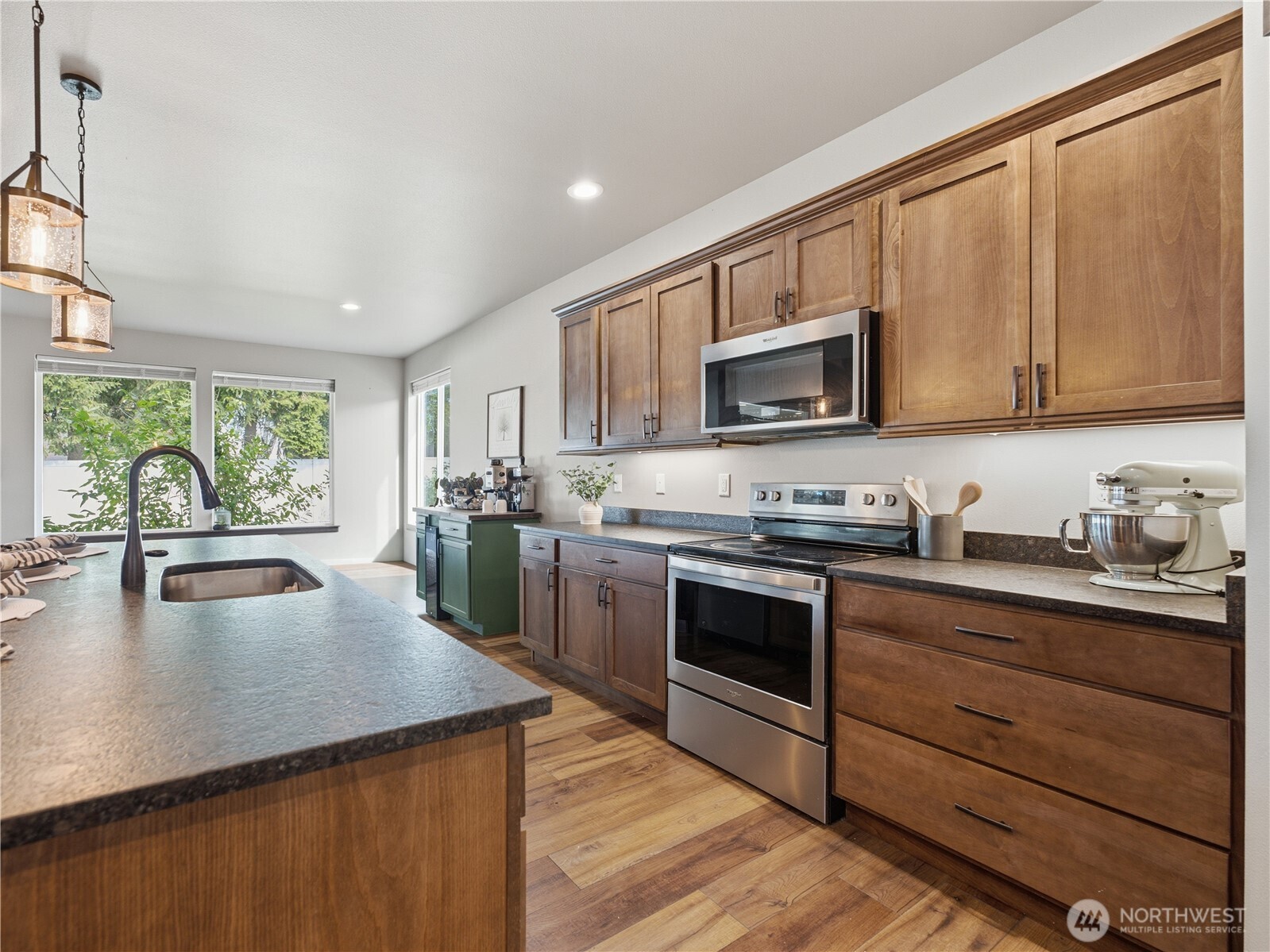 625 S Perry Avenue Property Photo 21