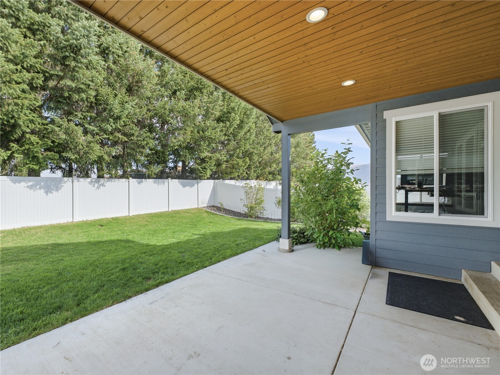 625 S Perry Avenue Property Photo 33