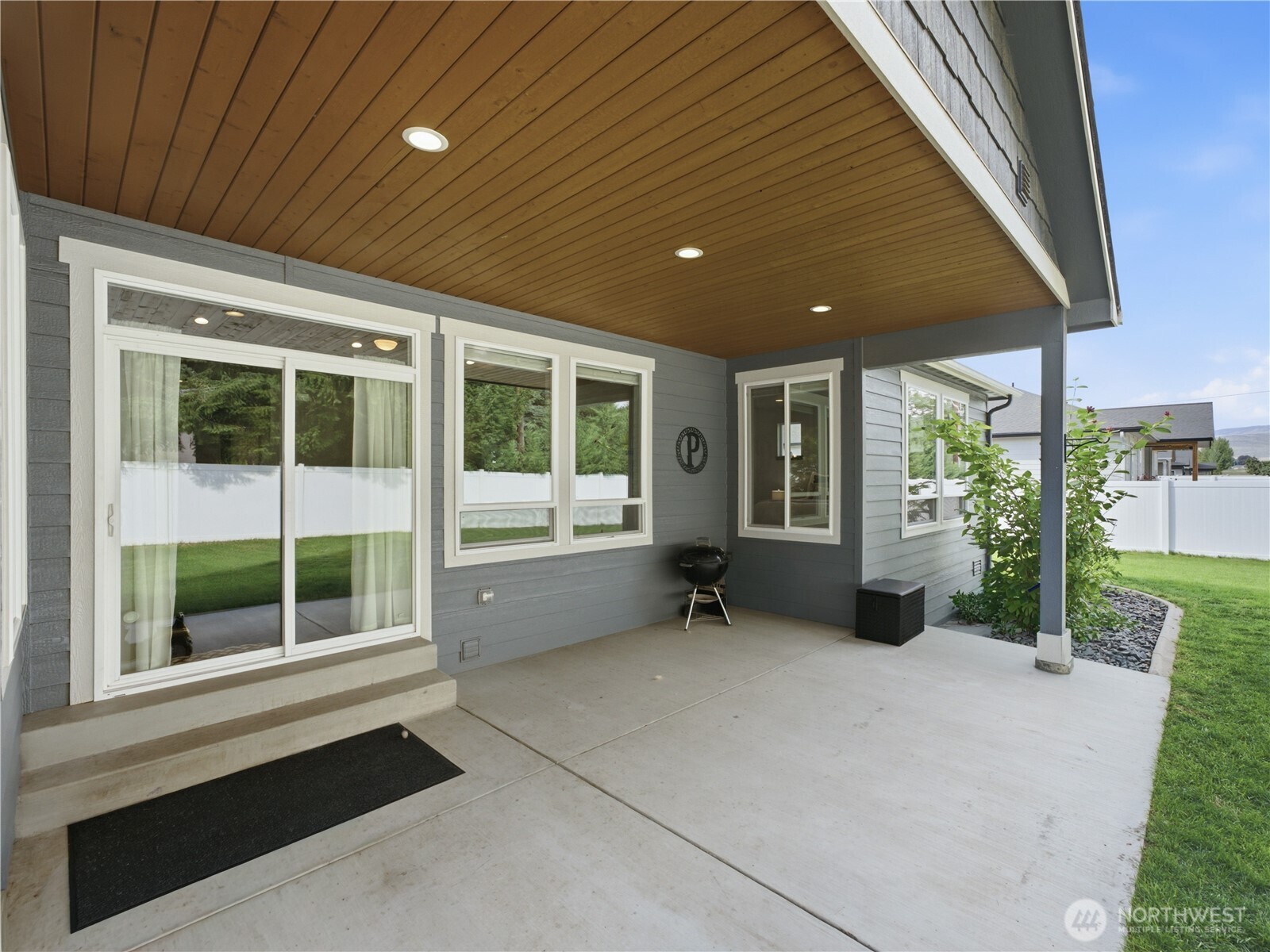 625 S Perry Avenue Property Photo 34