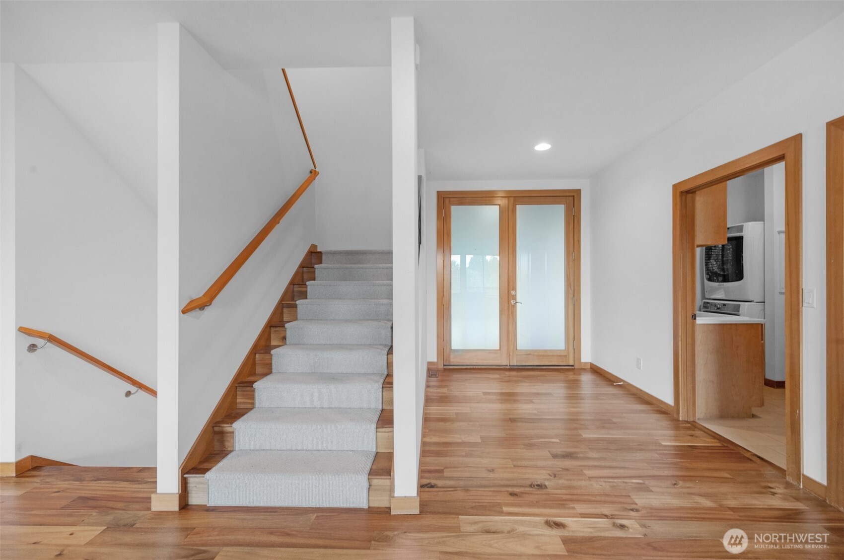 5121 Ne 55th Street Property Photo 5