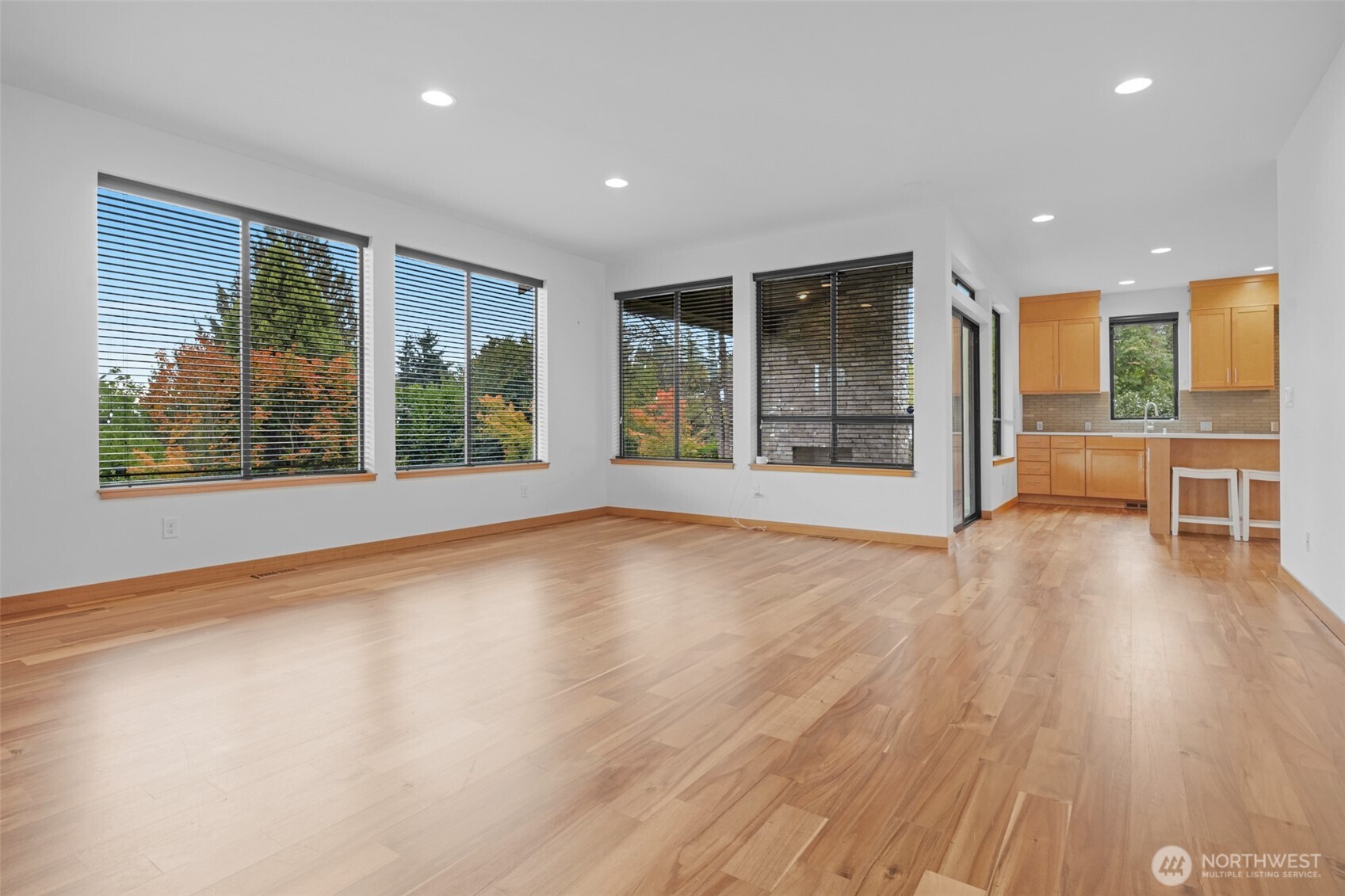 5121 Ne 55th Street Property Photo 18