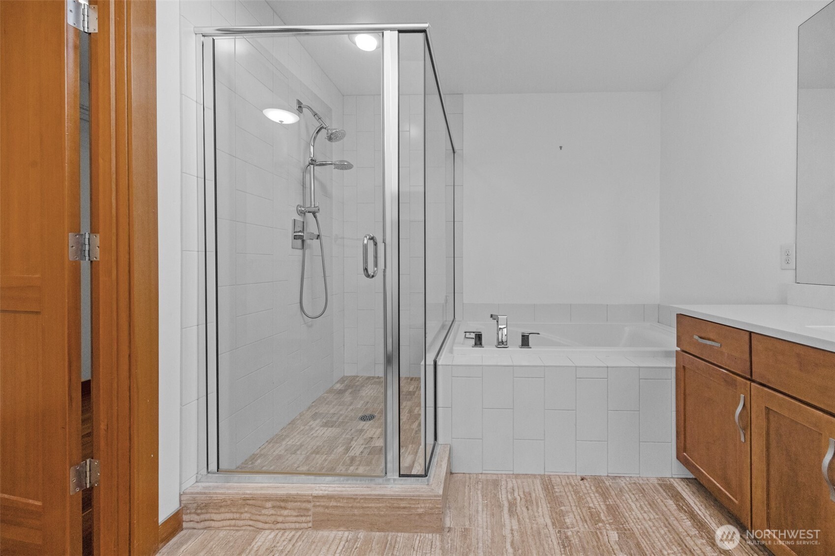 5121 Ne 55th Street Property Photo 23