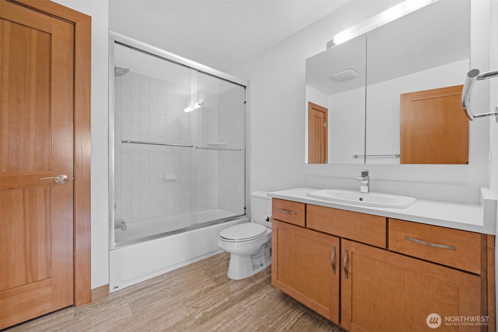 5121 Ne 55th Street Property Photo 28