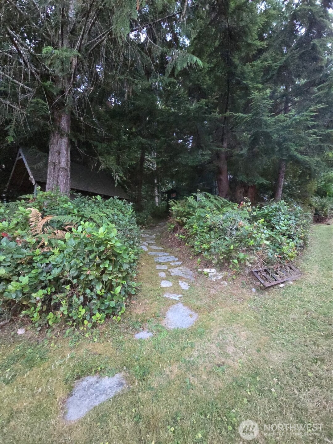 425 W Shore Loop Road Property Photo 6