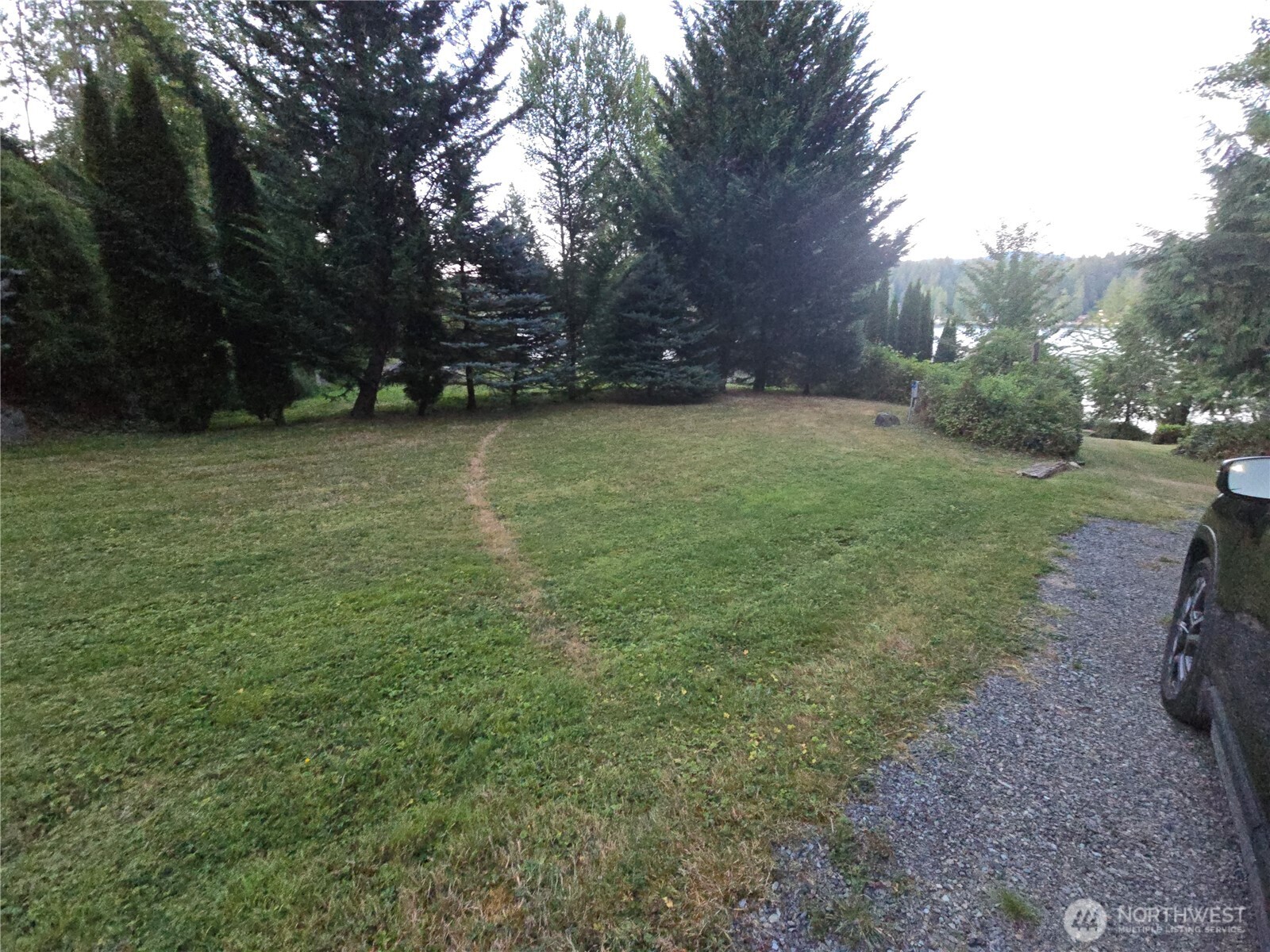 425 W Shore Loop Road Property Photo 10