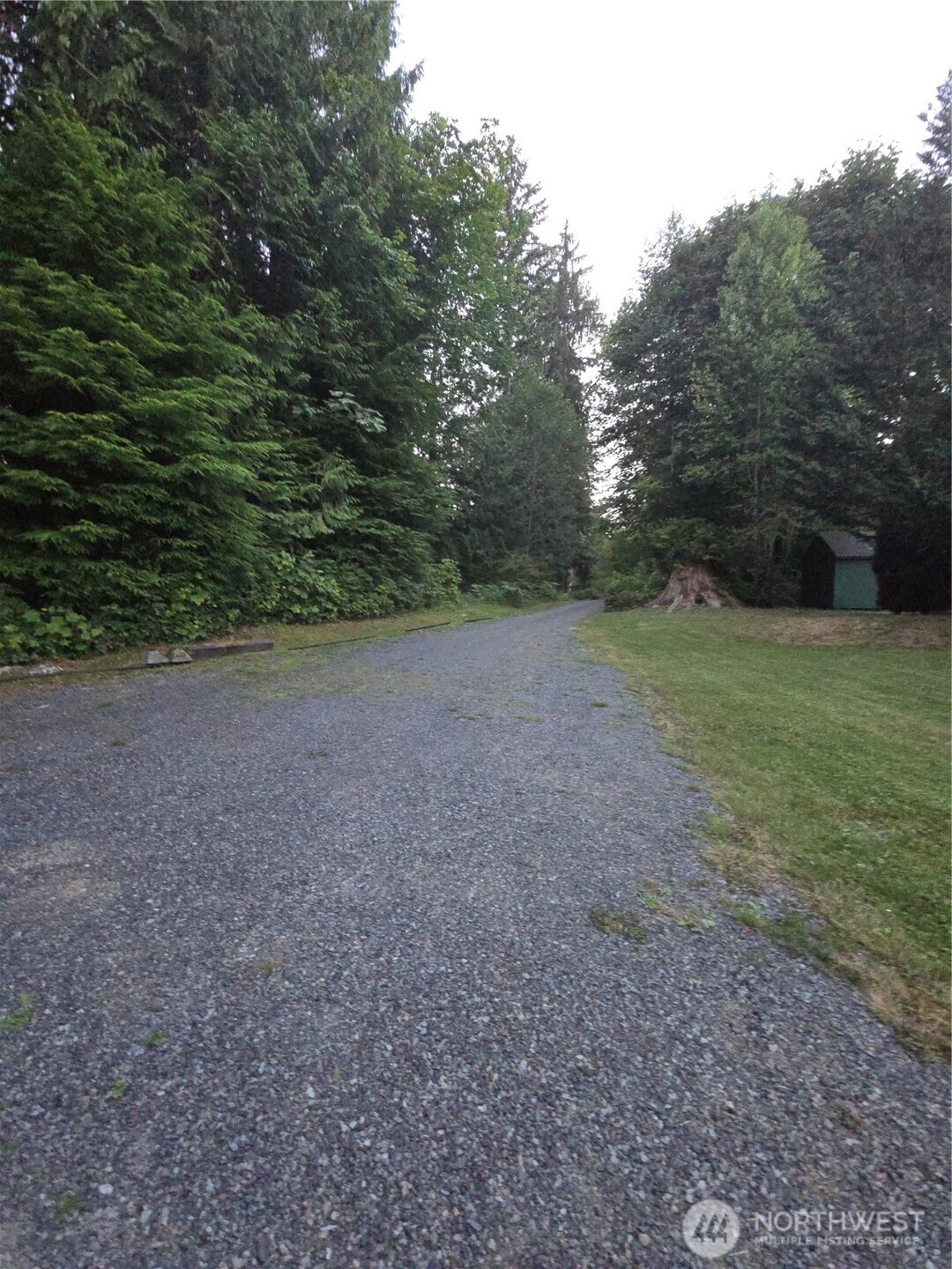 425 W Shore Loop Road Property Photo 11