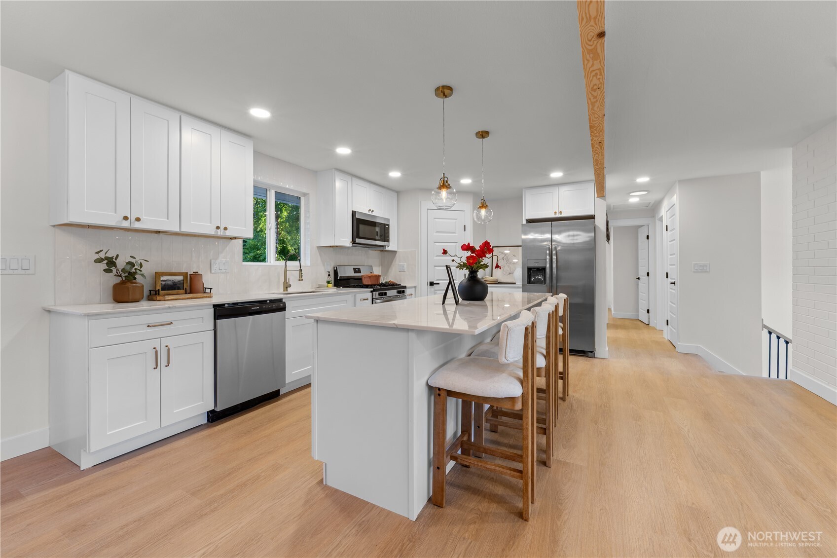 529 S 302nd Street Property Photo 10