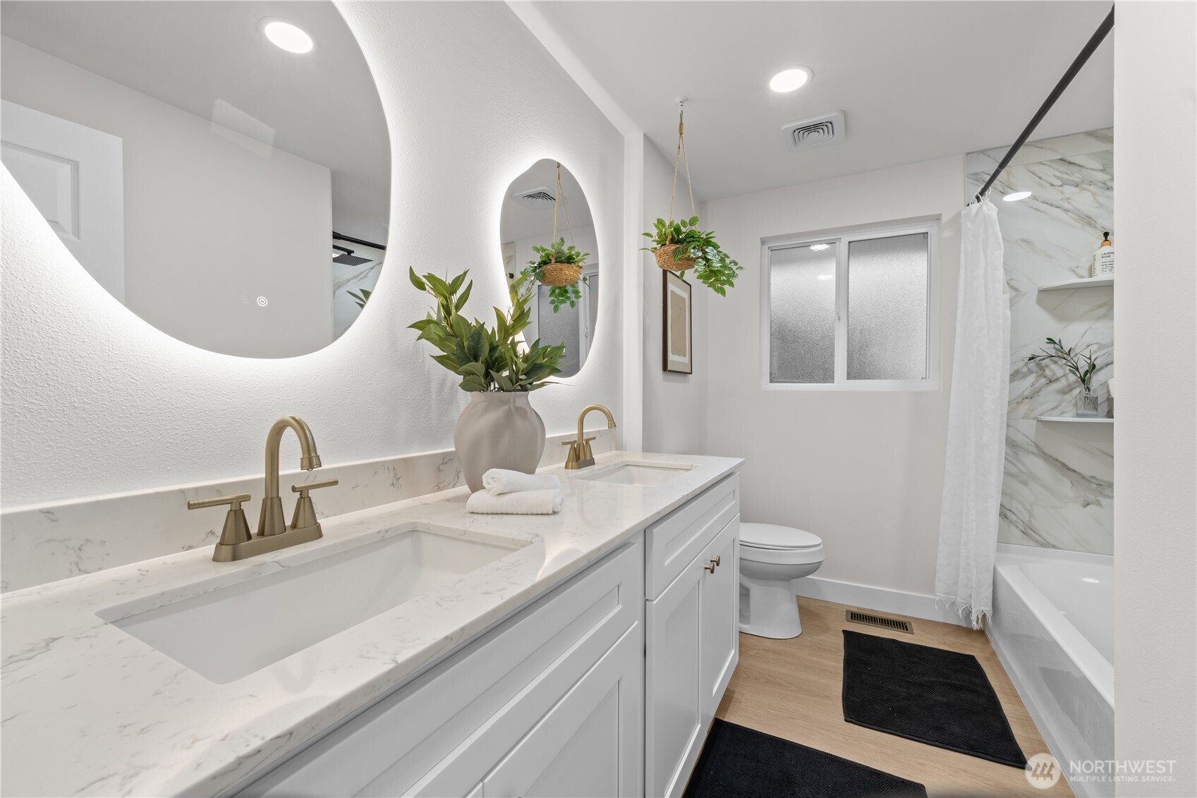 529 S 302nd Street Property Photo 15