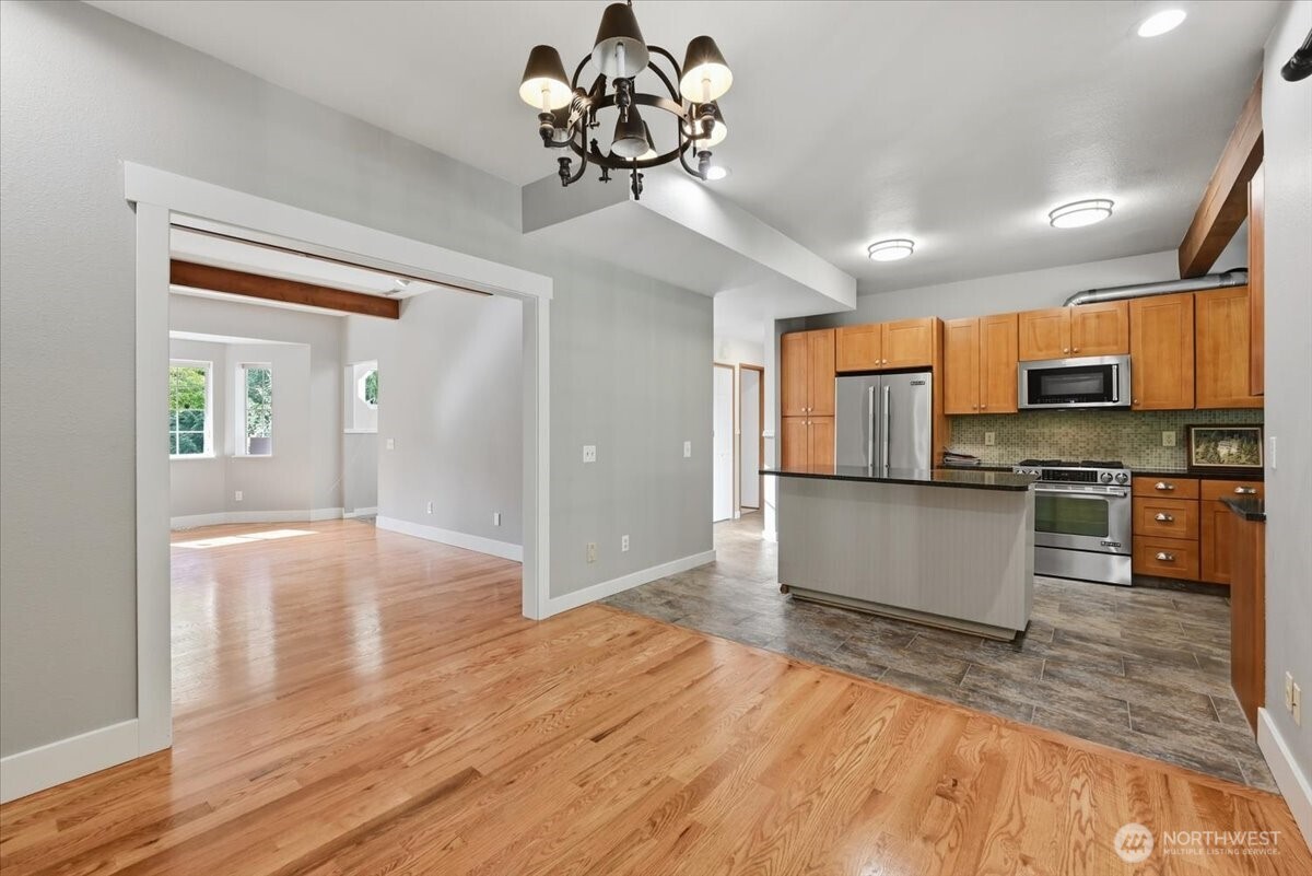 16906 65th Avenue Property Photo 29