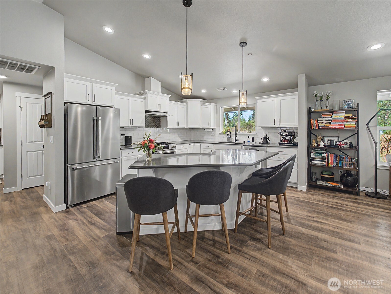 27011 173rd Street Property Photo 4