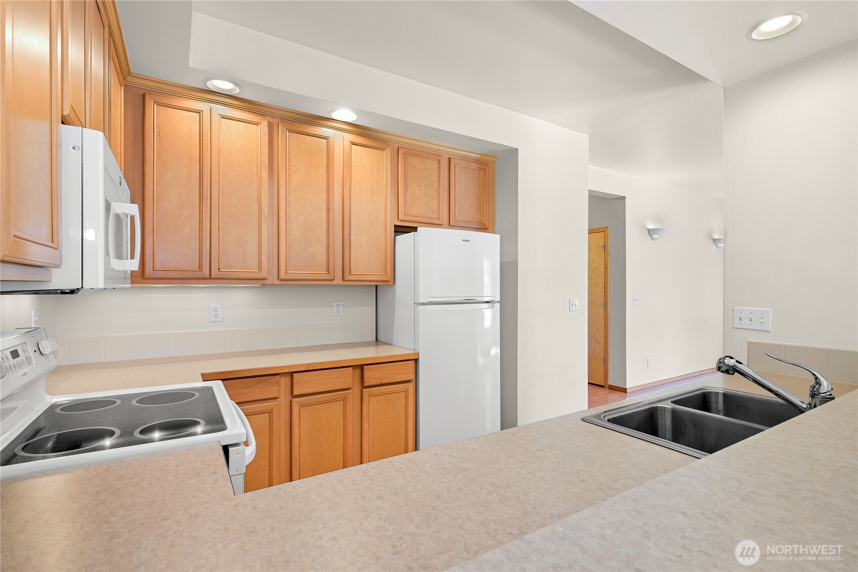 4645 Celia Way 201 Property Photo 9