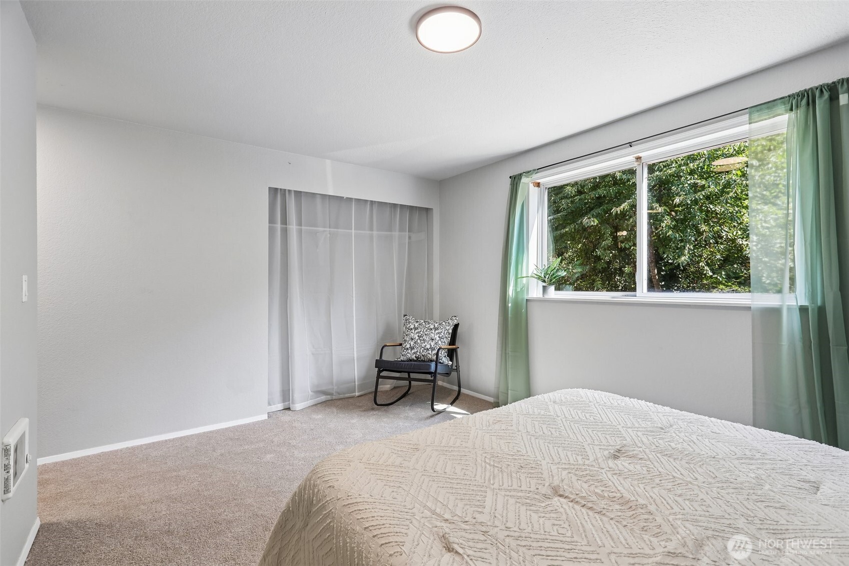 814 S Davies Road Property Photo 17