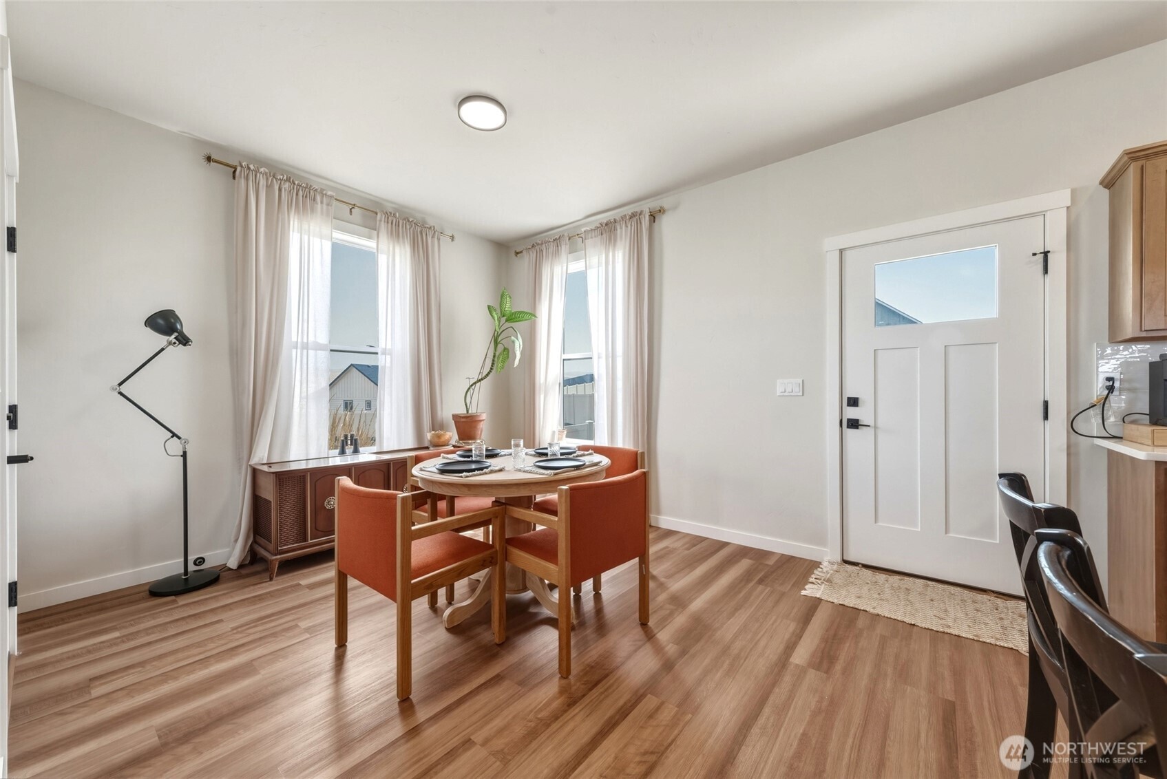 10 Lewis Circle Property Photo 10