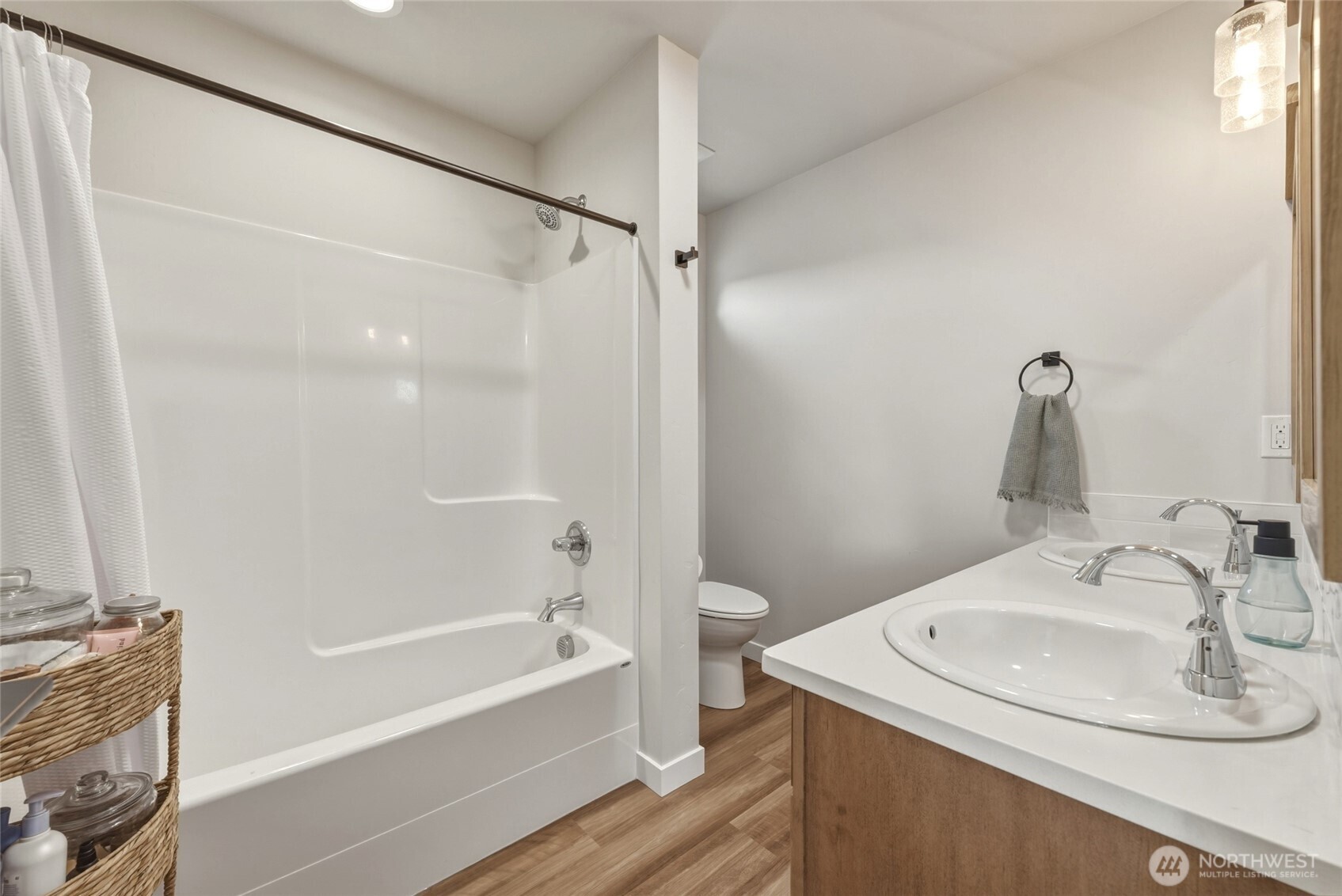 10 Lewis Circle Property Photo 25