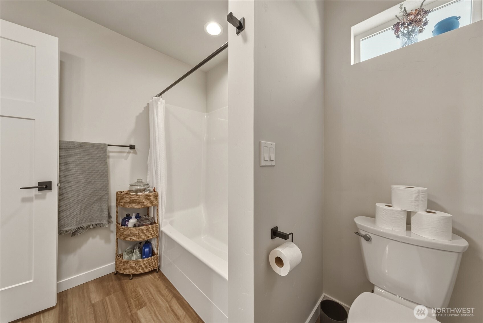 10 Lewis Circle Property Photo 26