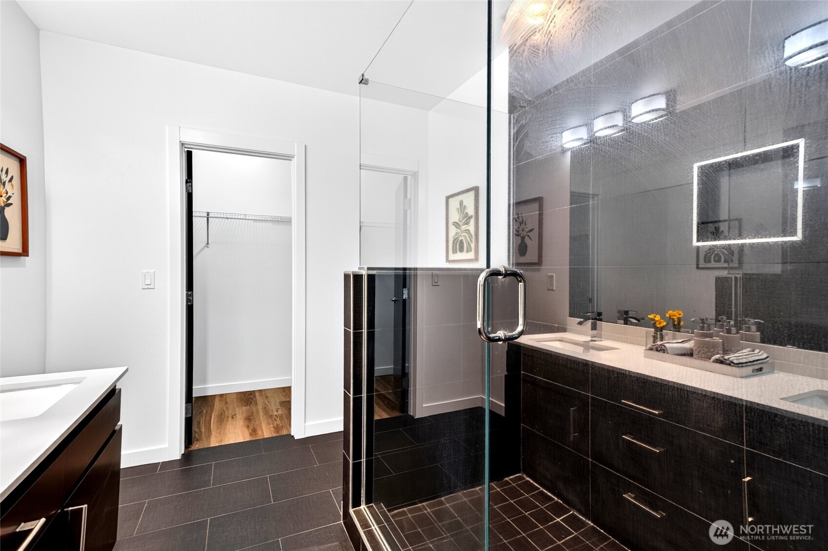 2122 Ne 89th Street Property Photo 11