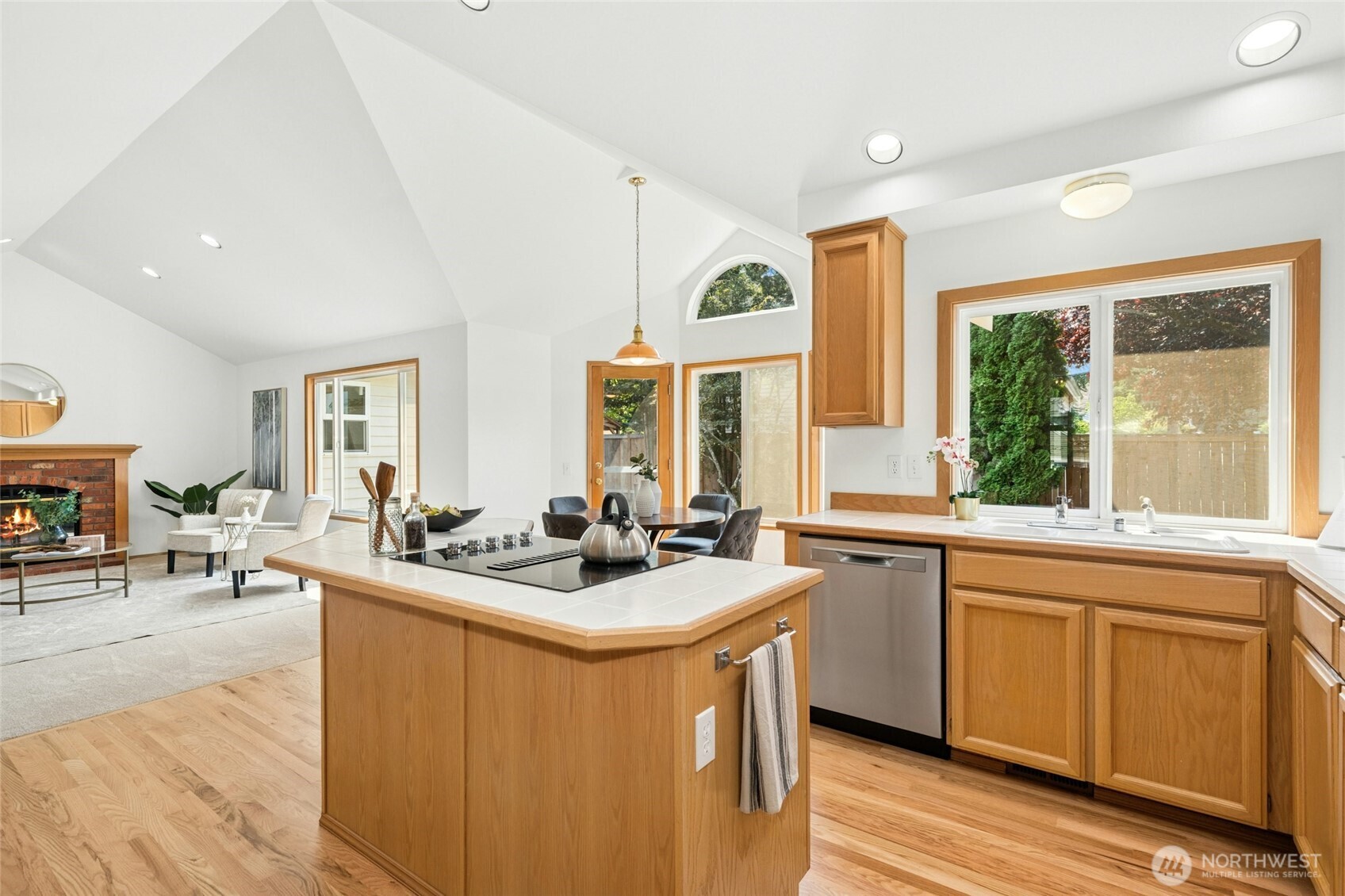 2489 239th Place Property Photo 11