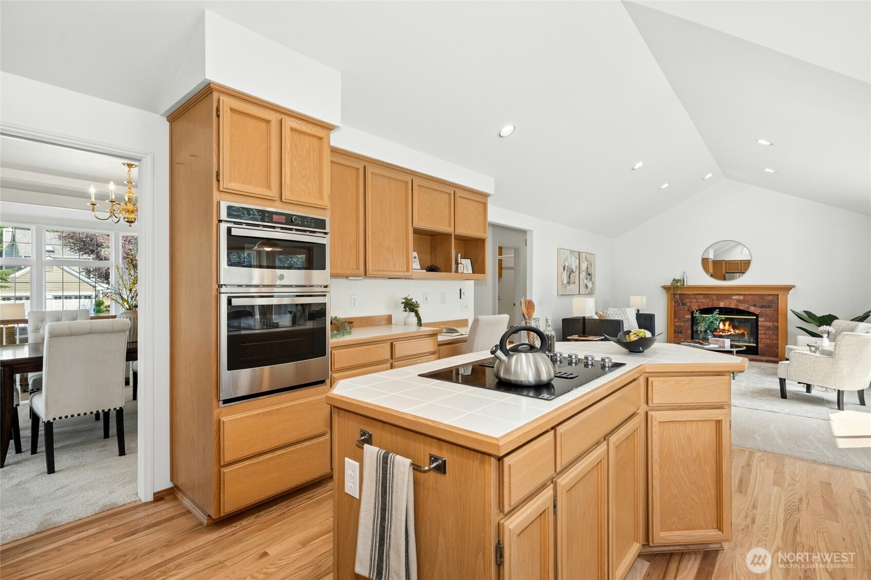 2489 239th Place Property Photo 12