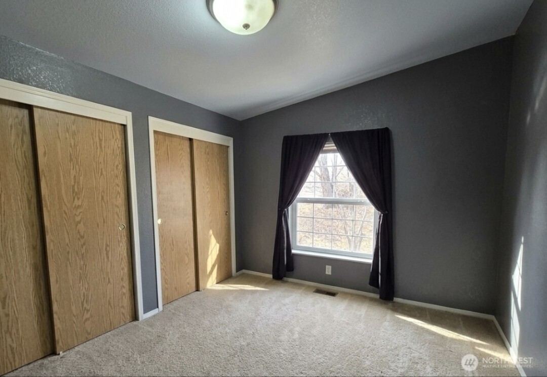 5 Cayuse Mountain Road Property Photo 9