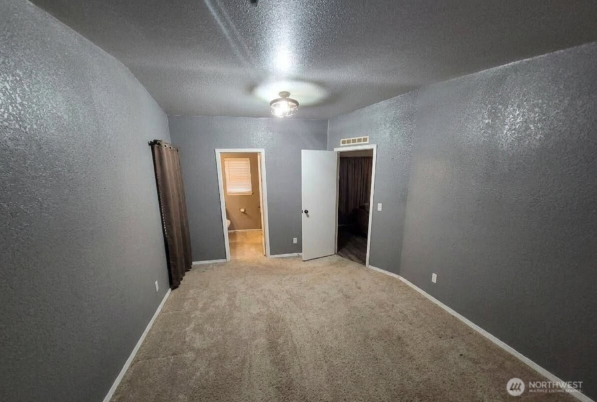 5 Cayuse Mountain Road Property Photo 12