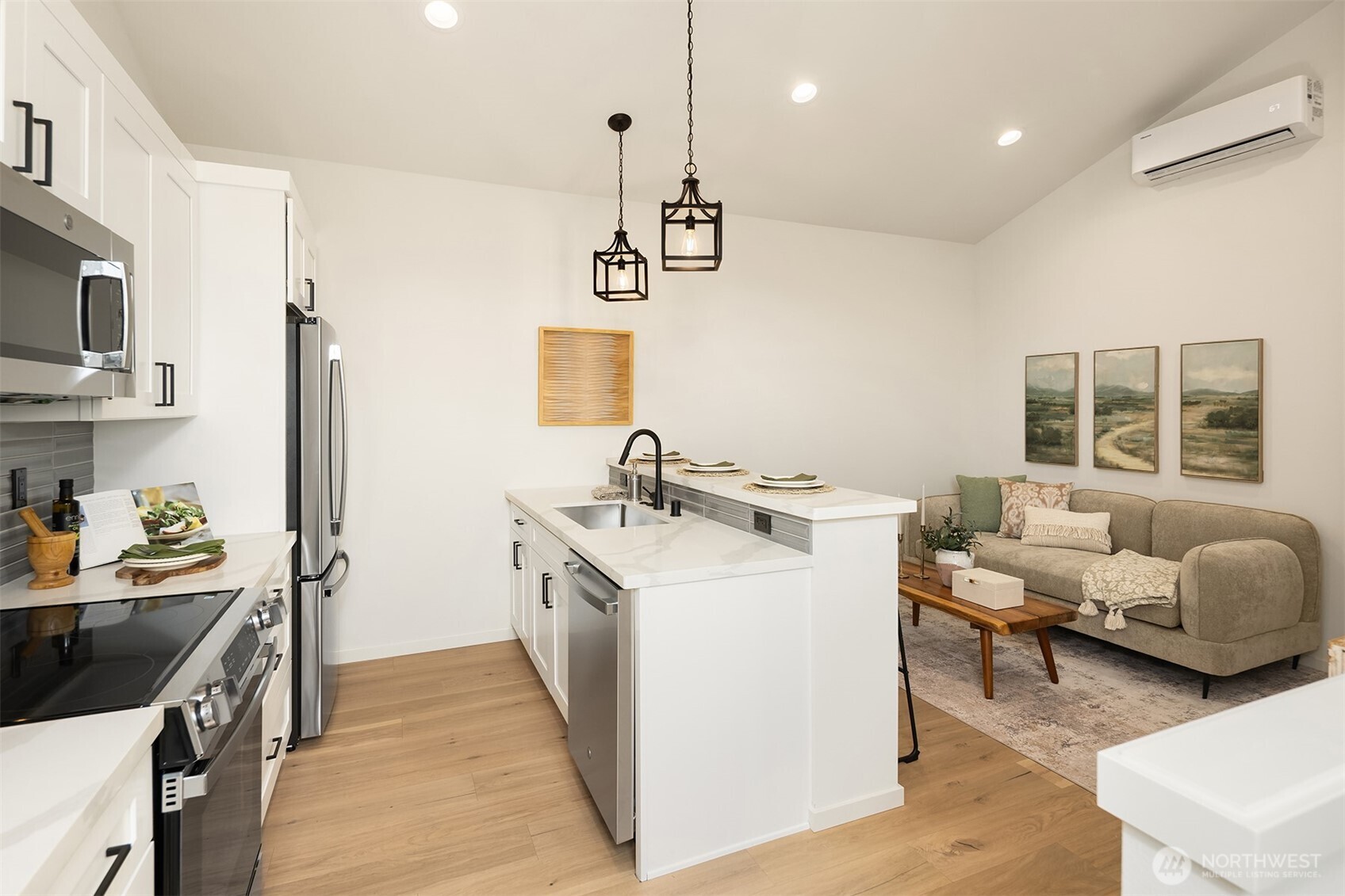 2402 Cleveland Avenue C Property Photo 10