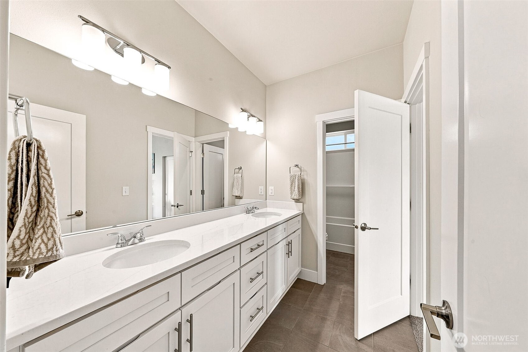 18630 Greenwood Place Property Photo 26
