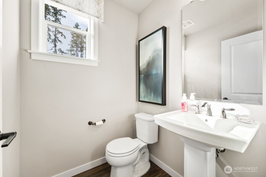 3931 Flat Top Drive Property Photo 6