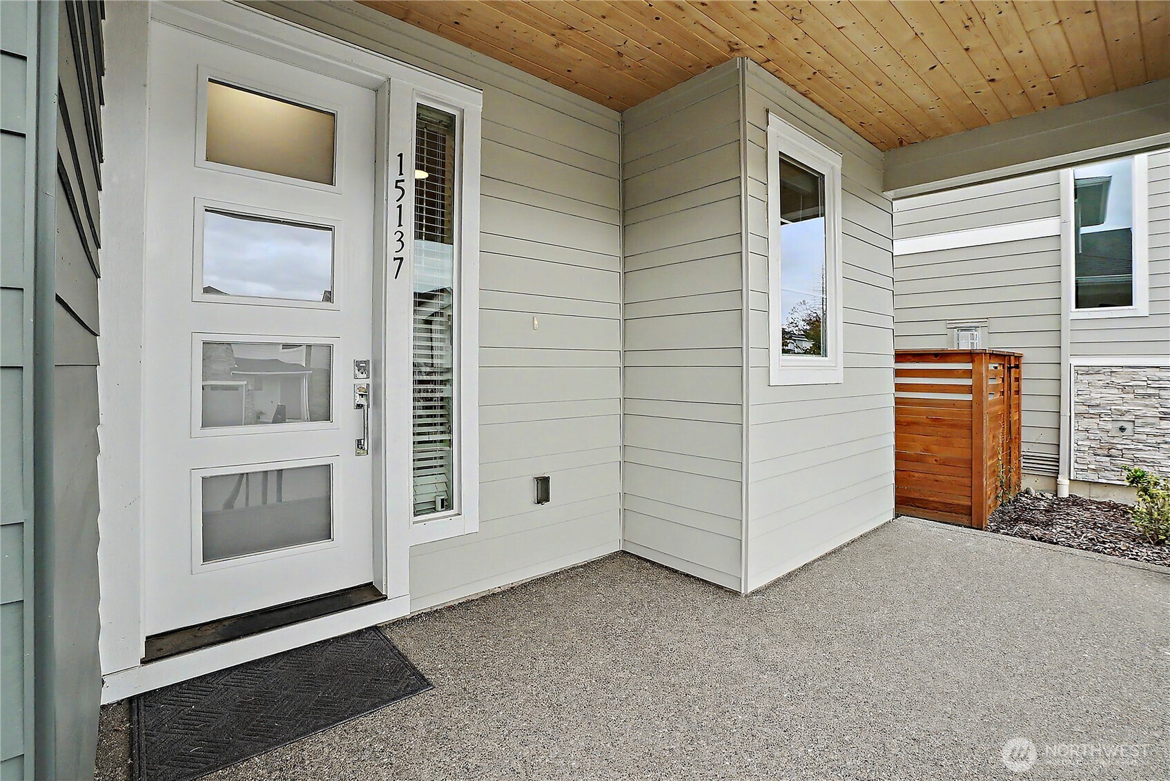 15137 Tyee Drive Property Photo 3