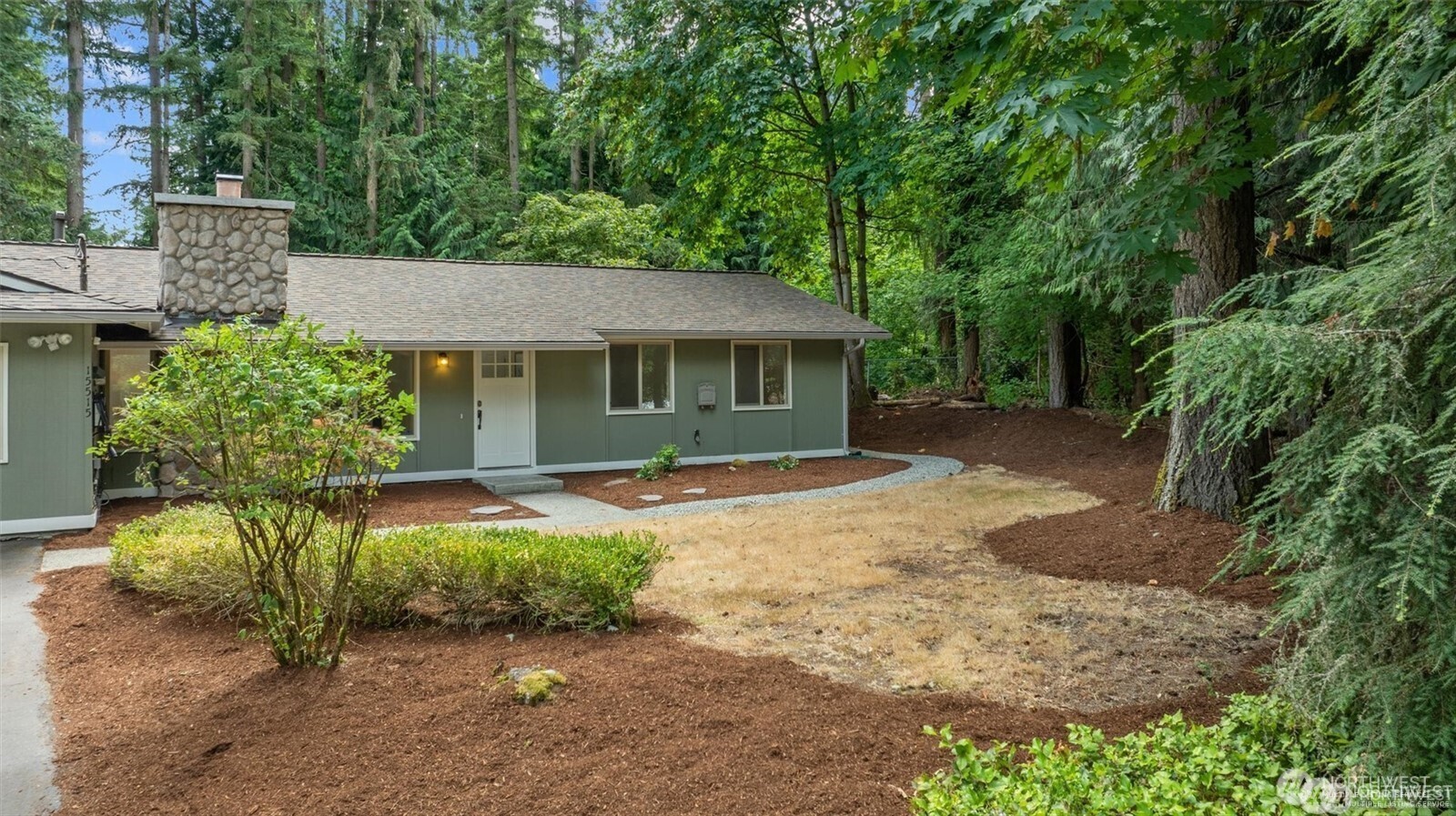 15515 184th Place Property Photo 2