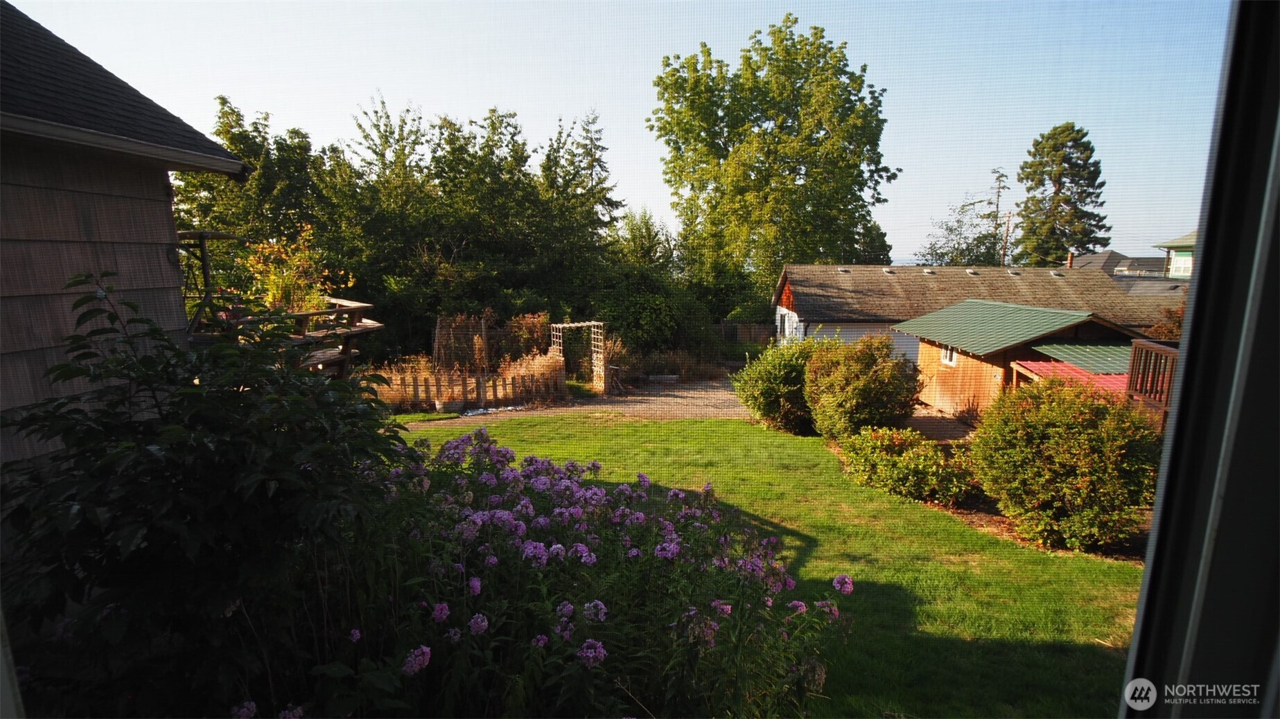 816 3rd Street Property Photo 13