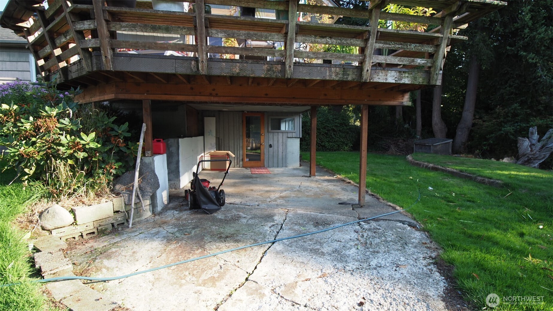 816 3rd Street Property Photo 18