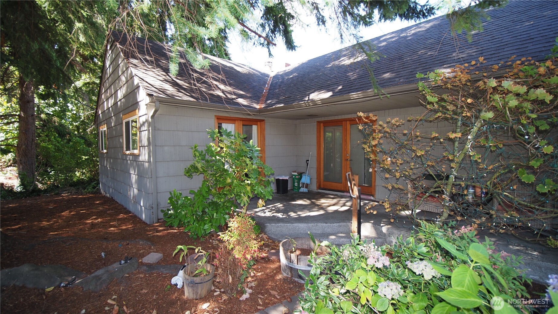 816 3rd Street Property Photo 37