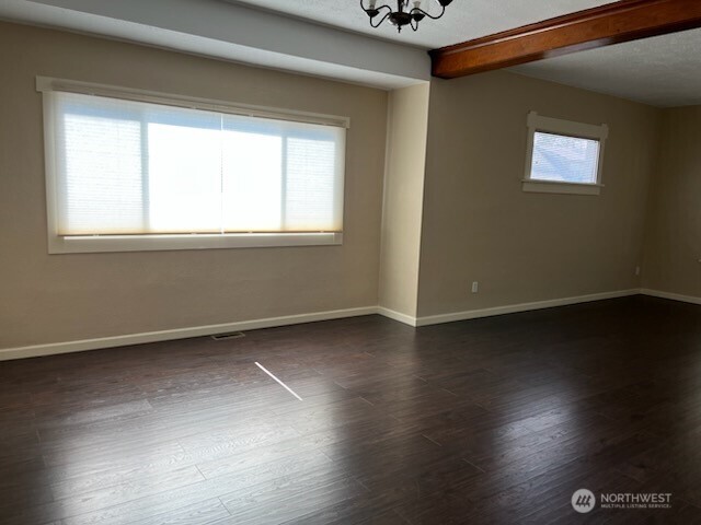 306 E 5th Avenue Property Photo 3