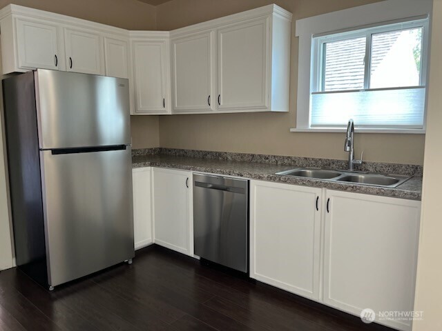 306 E 5th Avenue Property Photo 5