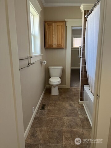 306 E 5th Avenue Property Photo 10