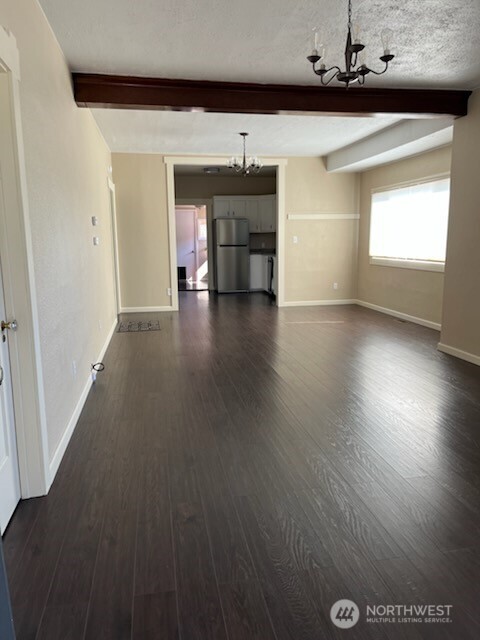 306 E 5th Avenue Property Photo 12