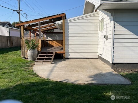 306 E 5th Avenue Property Photo 19