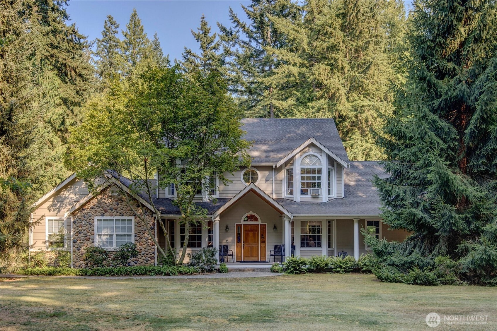 6477 Cultus Bay Road Property Photo 1