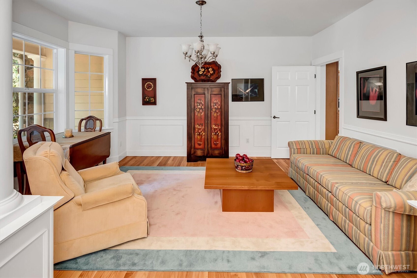 6477 Cultus Bay Road Property Photo 5