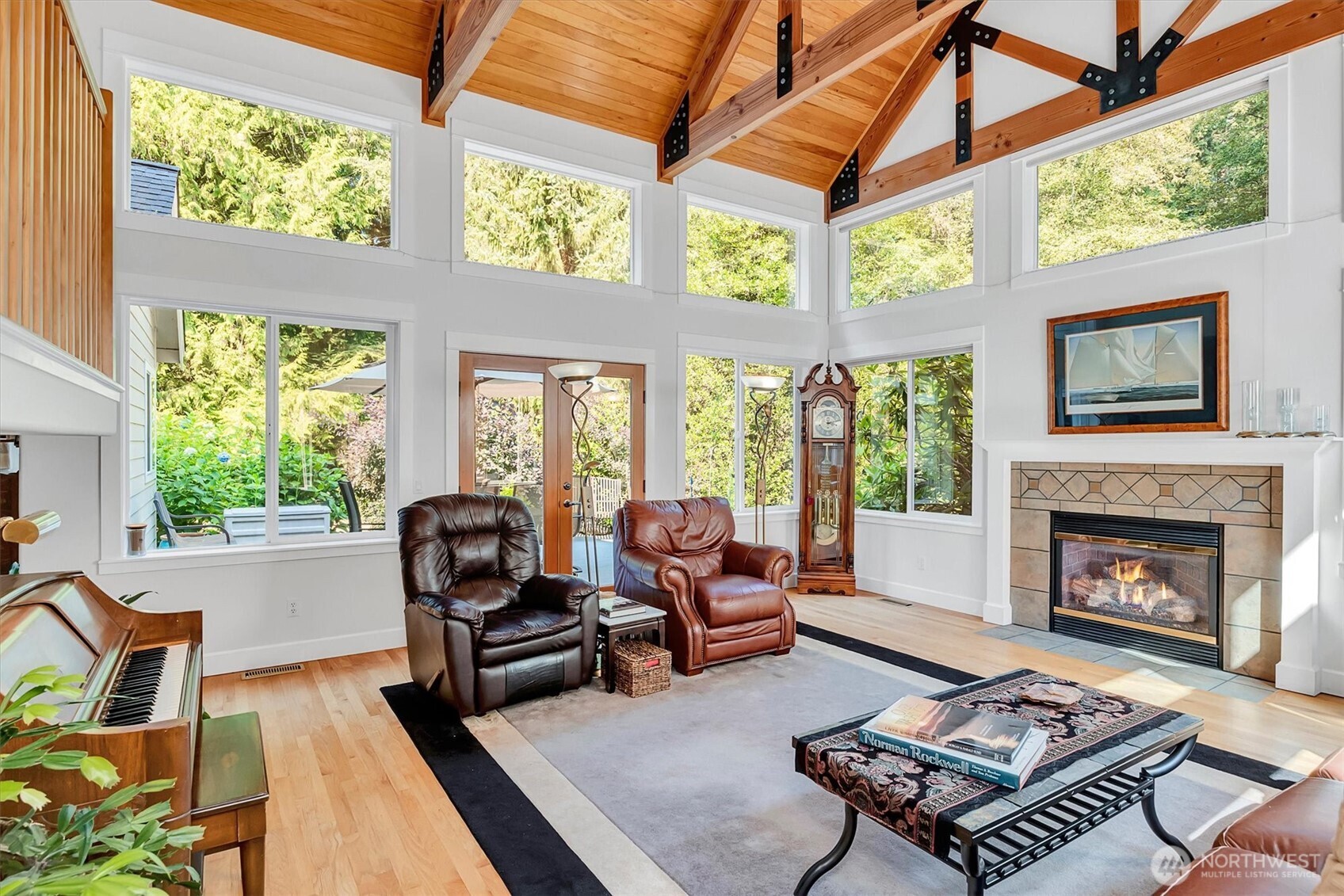 6477 Cultus Bay Road Property Photo 11