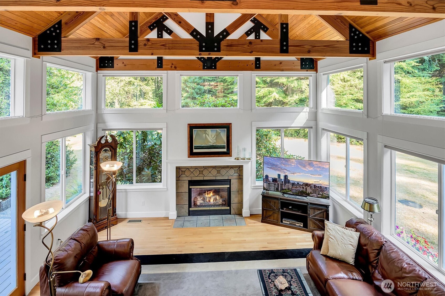 6477 Cultus Bay Road Property Photo 12