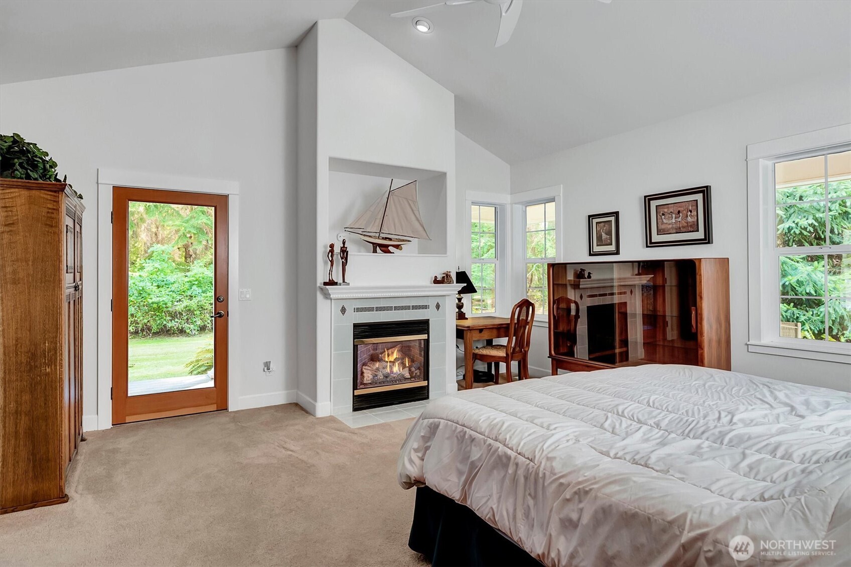 6477 Cultus Bay Road Property Photo 15