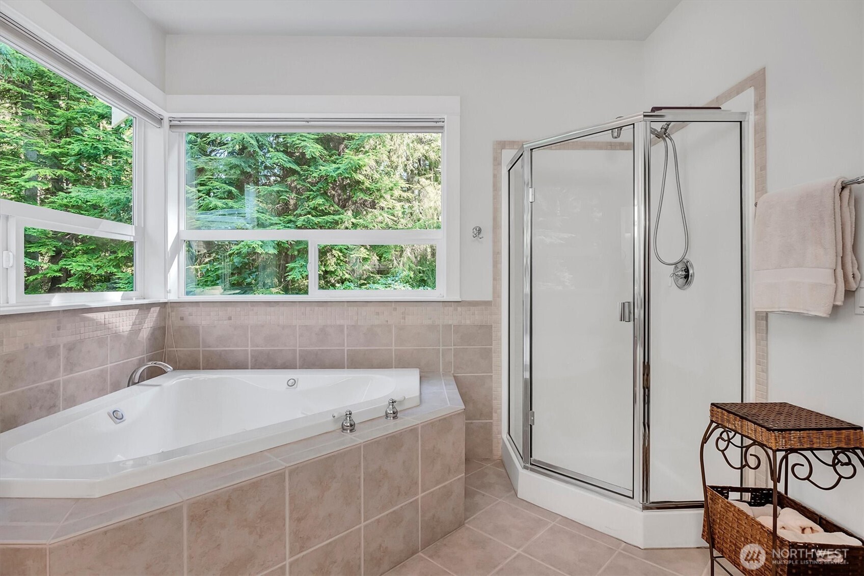 6477 Cultus Bay Road Property Photo 19