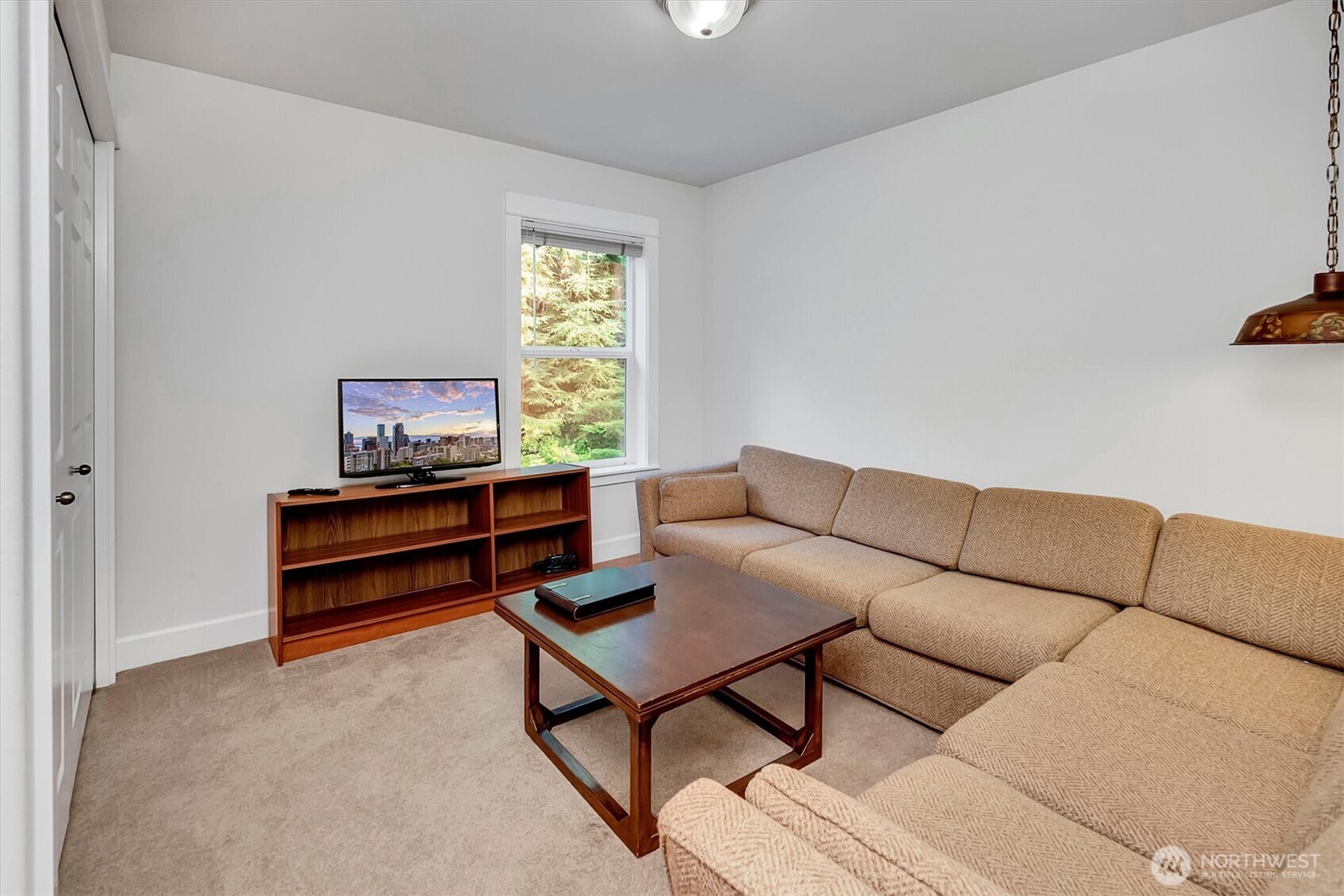 6477 Cultus Bay Road Property Photo 26