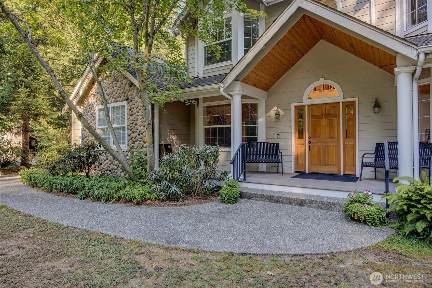 6477 Cultus Bay Road Property Photo 29